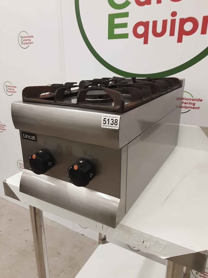 Lincat Silverlink Tabletop Two Burner Stove, Natural Gas, Model- HT3/N (NCE5138)