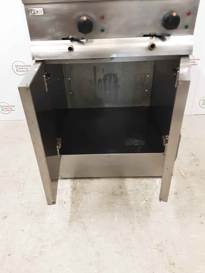 Lincat Twin Tank Freestanding Electric Fryer, Single Phase, Model- J12 (NCE5253)
