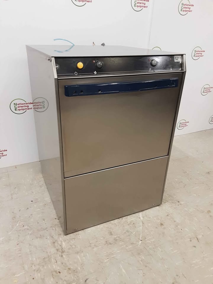 DC Undercounter Dishwasher, 32amp 1ph, Model- SXD50D (NCE5211)