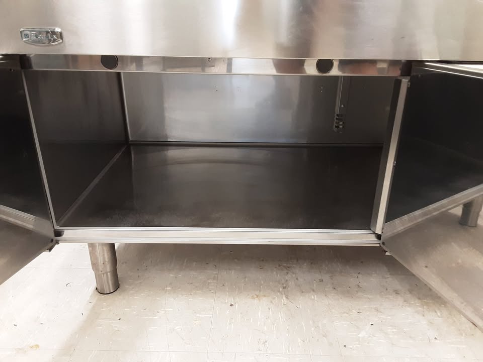 Clearance Electrolux Hotcupboard & Hotplate 32amp/3ph (NCE5611)