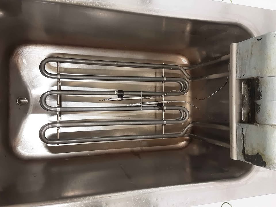 Lincat Single Tank Freestanding Electric Fryer, 32amp/1ph, Model-J6 (NCE5328)