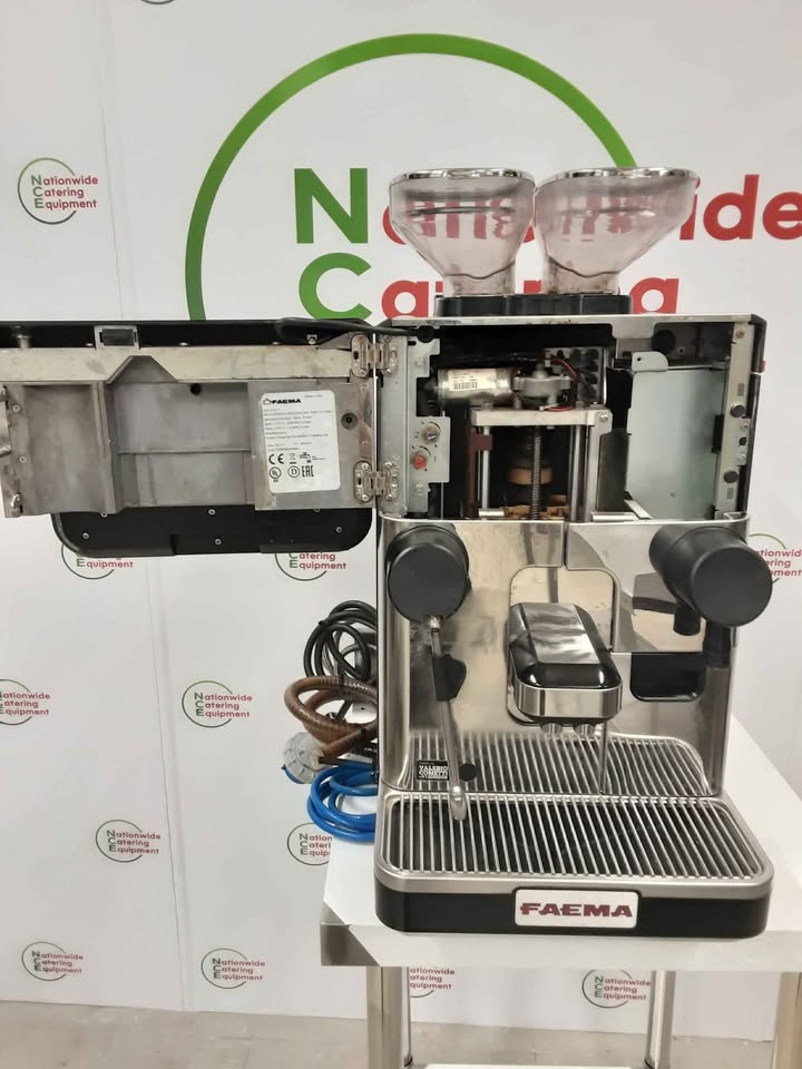 Faema Bean To Cup Coffee Machine X30 Single Phase/32amp (NCE5304)