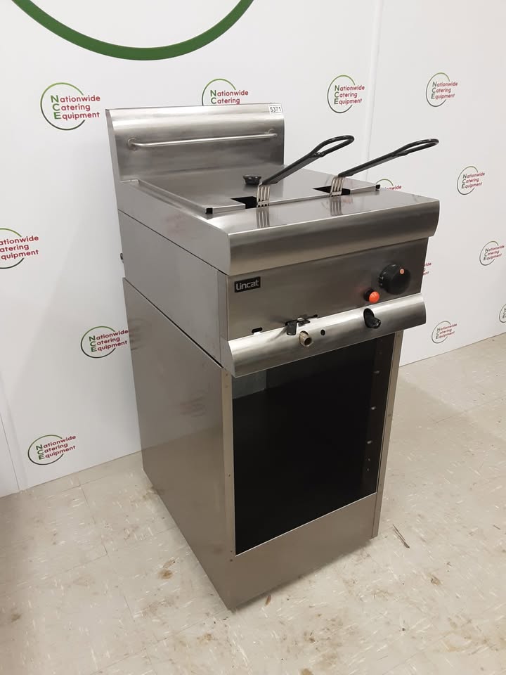 Lincat Silverlink Single Tank/Double Basket Freestanding Natural Gas Fryer, Model-DF4/N (NCE5371)