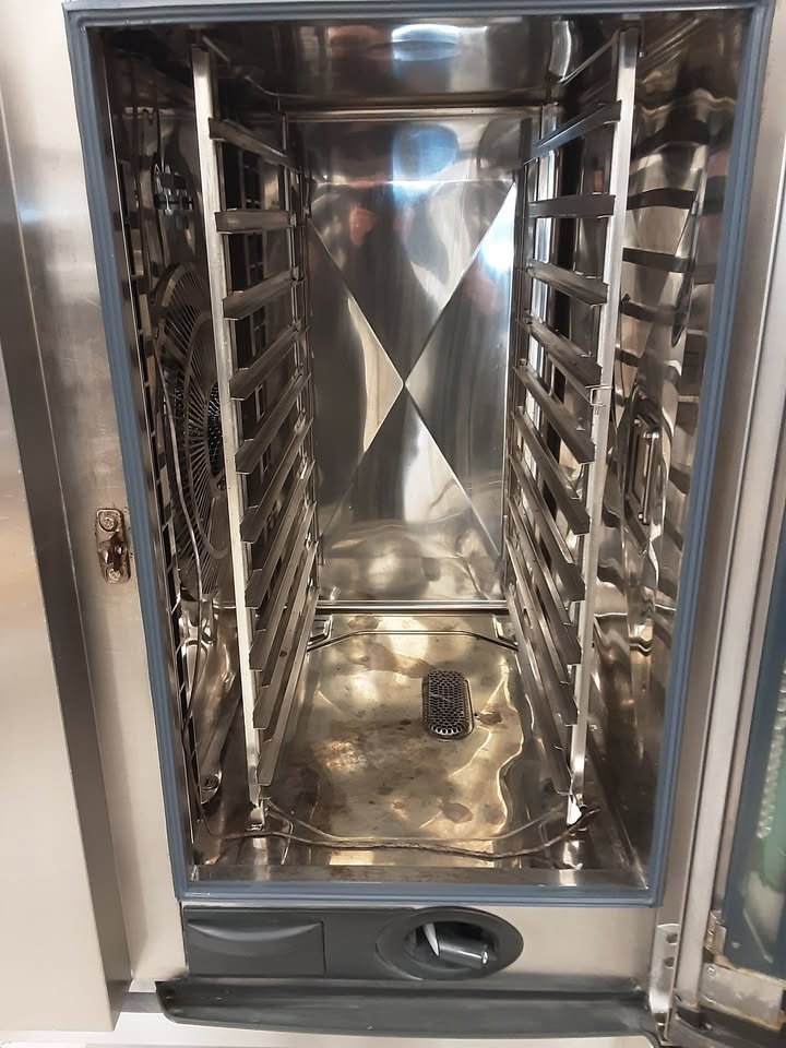Rational 10 Grid Electric SCC White Efficiency Combi Oven On Stand (NCE5412)