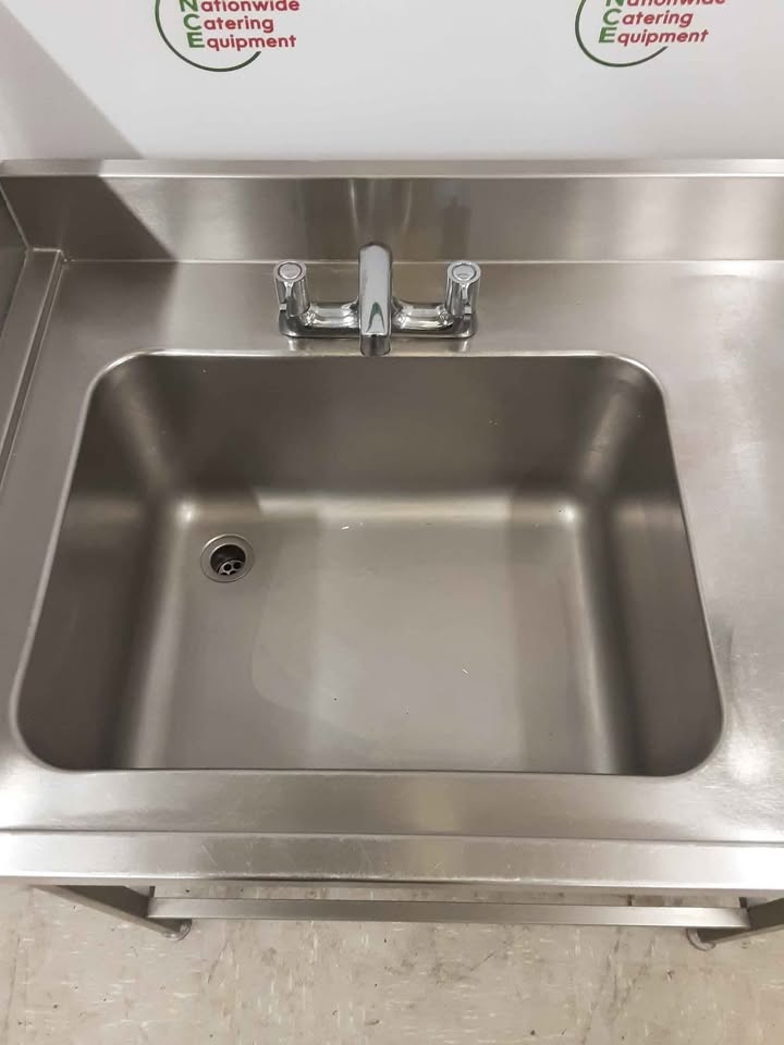 Stainless Steel 100cm Single Sink, Large Basin (NCE5455)