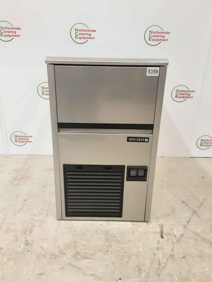 Tefcold Ice Machine - 26kg Per 24 Hrs, Model-TC26 (NCE5359)