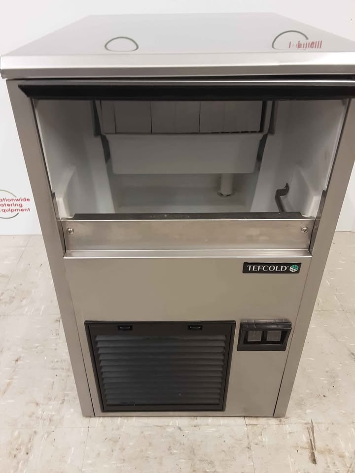 Tefcold Ice Machine - 26kg Per 24 Hrs, Model-TC26 (NCE5359)
