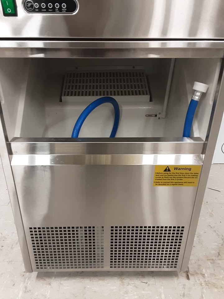 Polar Ice Machine, 50kg Output Per 24 Hours, Model-GL192 (NCE5439)