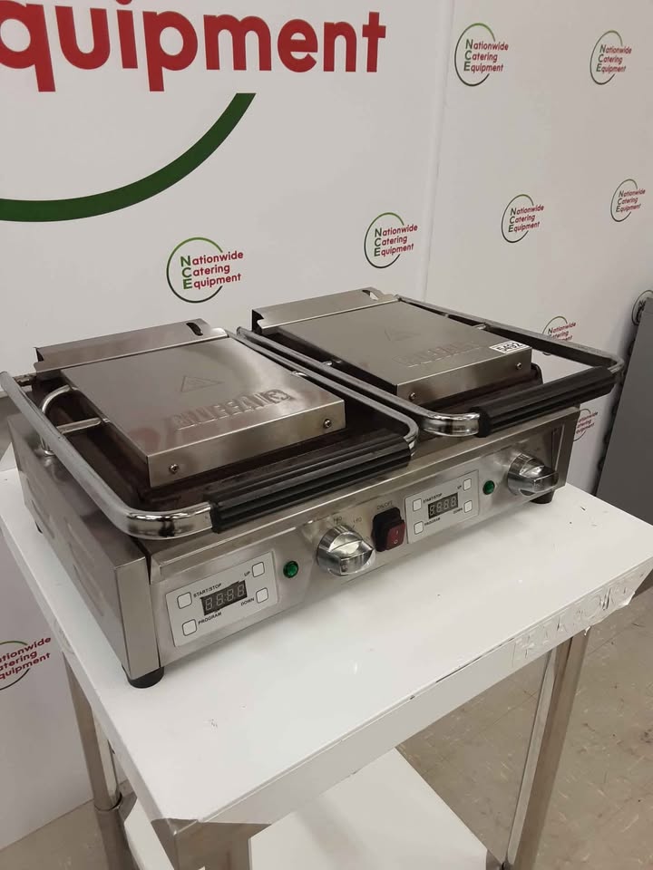 Buffalo Double Panini / Contact Grill, Model- FC384 (NCE5492)