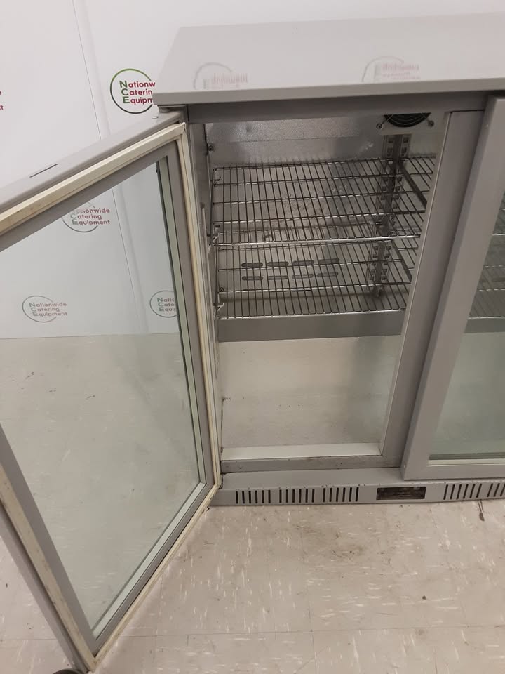 Clearance Coolpoint Two Door Hinged Bottle Cooler (NCE5533)
