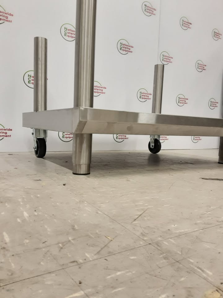 Blueseal 90cm Equipment Stand With Rear Wheels (NCE5524)