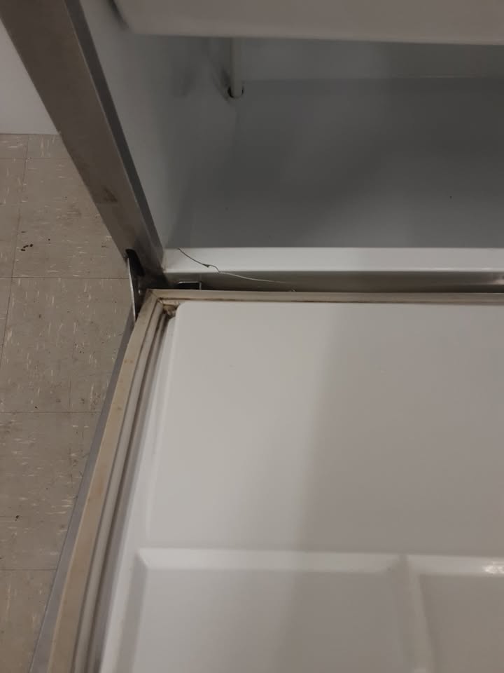 Hoshizaki Ice-Machine, Output- 98kg Per 24Hrs, Model- IM-100LE (NC5534)