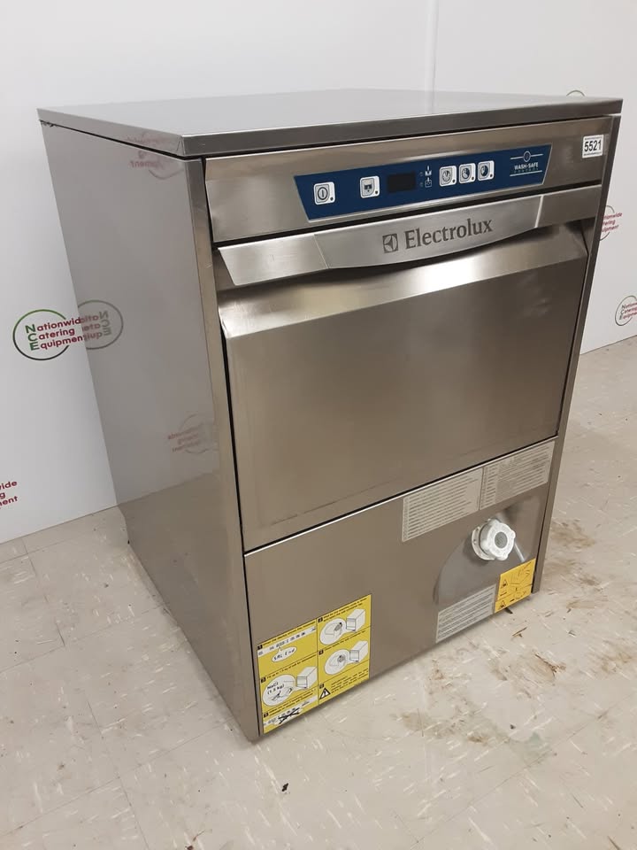 Electrolux Undercounter Dishwasher, With Softener and Pumps (NCE5521)