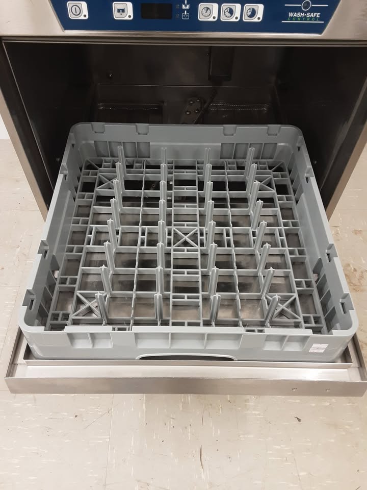 Electrolux Undercounter Dishwasher, With Softener and Pumps (NCE5521)