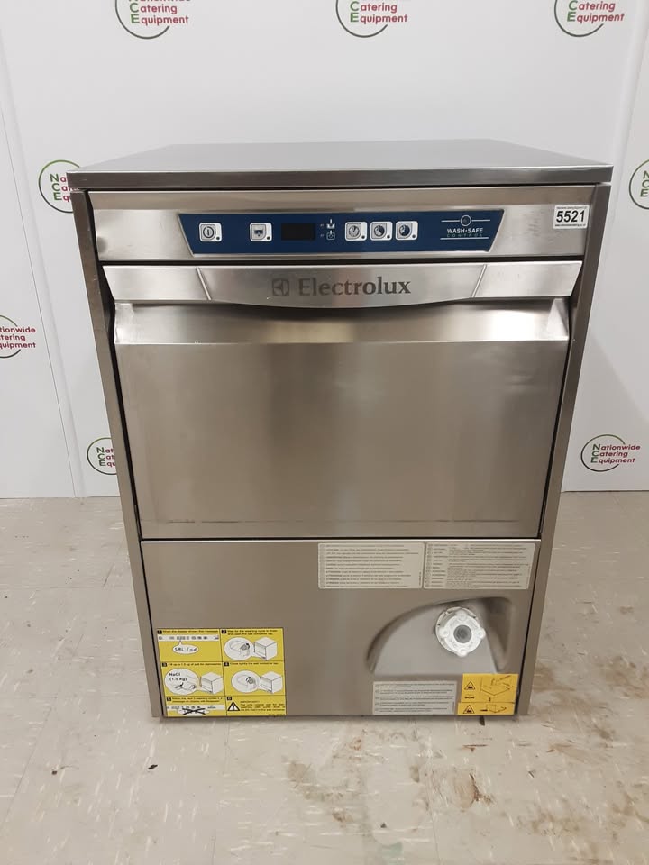 Electrolux Undercounter Dishwasher, With Softener and Pumps (NCE5521)