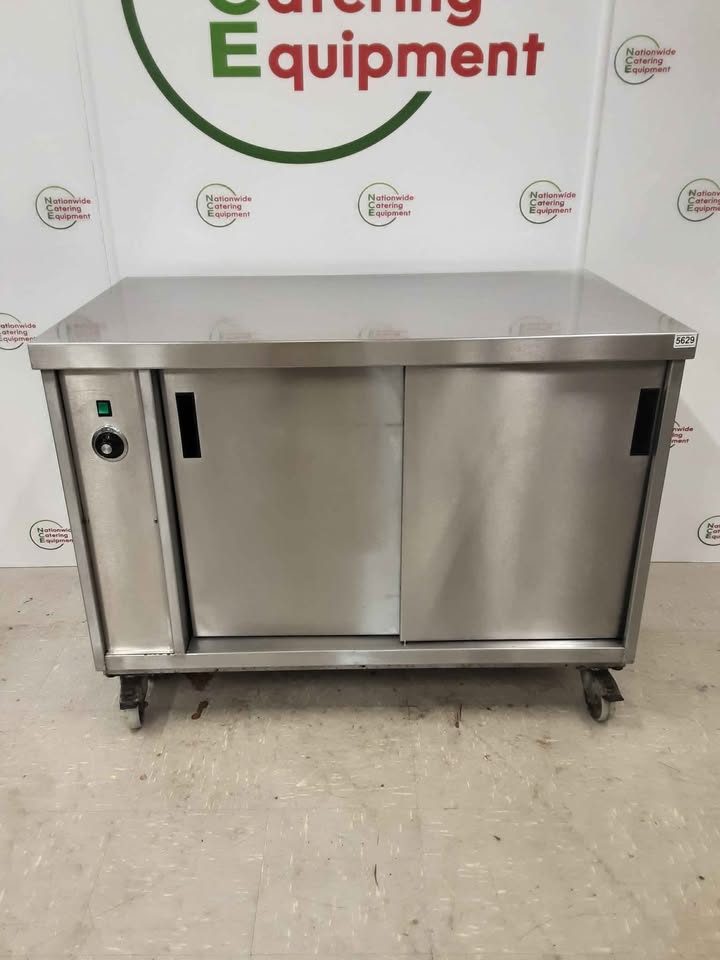 Mobile Hotcupboard With Sliding Doors, 13amp, 120x70cm (NCE5629)