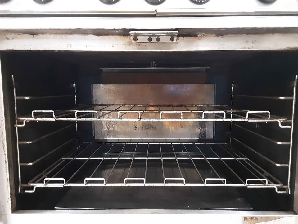 Falcon Dominator Six Burner Stove and Oven with Pan Shelf (NCE5659)