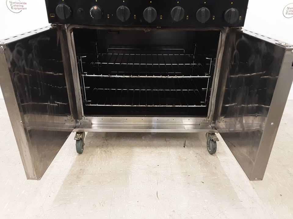 Buffalo Six Burner Stove & Oven- Natural Gas. Model- CE371-N (NCE5621)