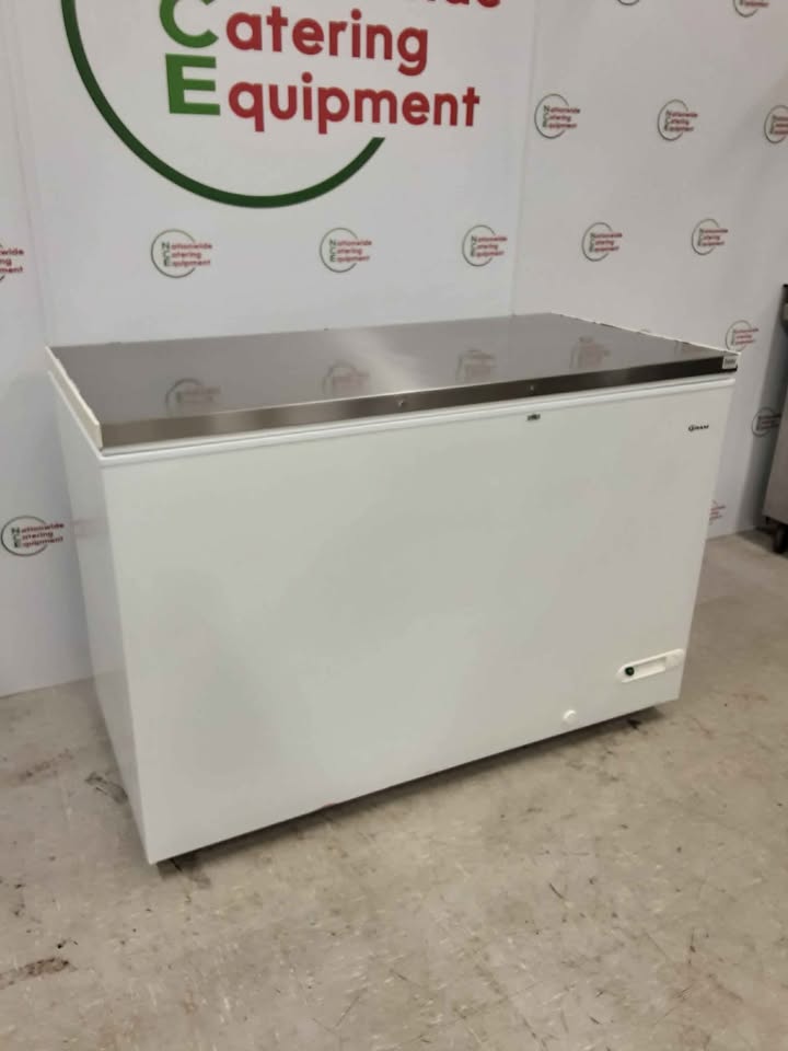 Gram Stainless Steel Lid 120cm Chest Freezer On Wheels, Model-EL45 (NCE5699)