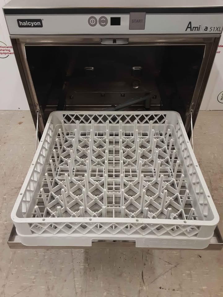 Halcyon Amika Undercounter Dishwasher, 3ph, Model-51XL (NCE5660)