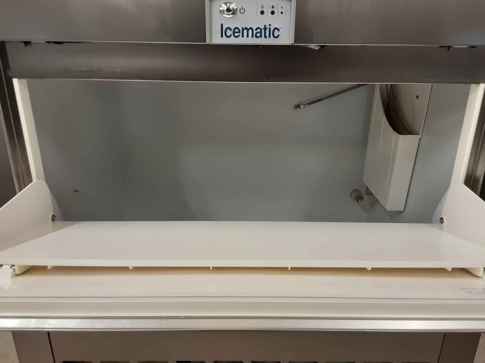 Icematic Ice Machine, Output- 142kg Per 24 hours, Model-E150 (NCE5733)