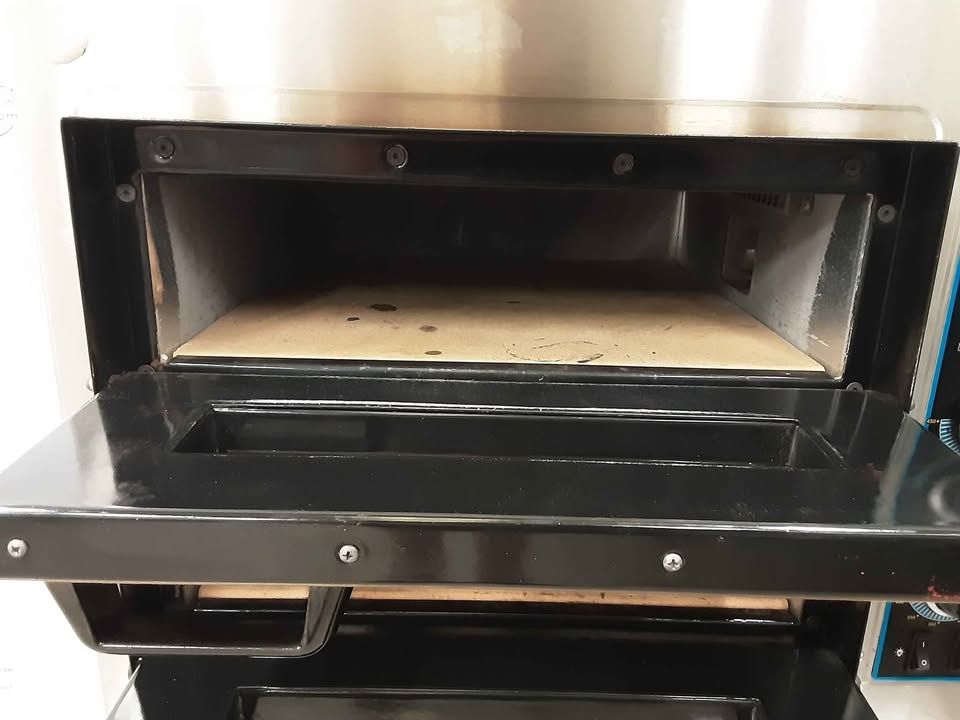 Adexa Twin Deck Electric Tabletop Pizza Oven. 1ph/32amp, Model-PF4040DE3 (NCE5781)