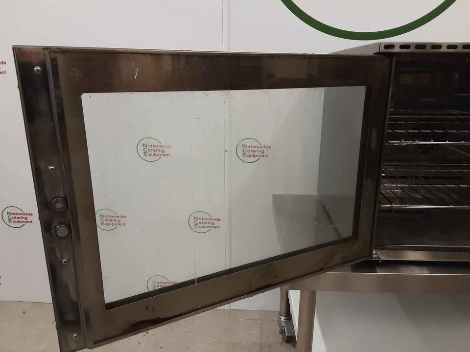 Buffalo Tabletop Electric (13amp) Convection Oven, Model- NBCO100 (NCE5762)