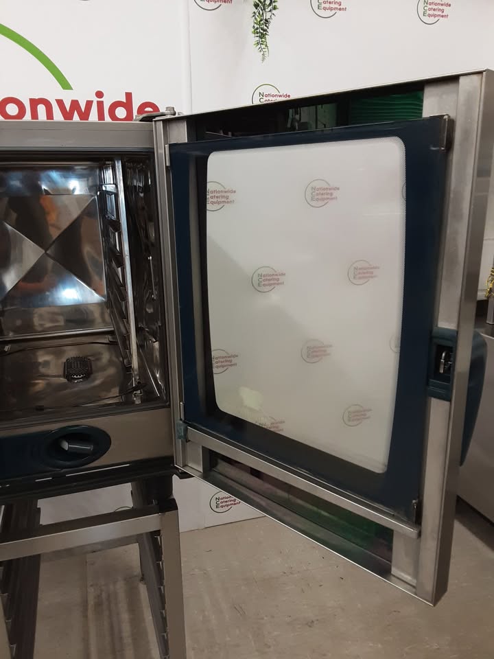 Rational SCC Six Grid Natural Gas Combi Oven On Stand, Model- SCCWE61G (NCE5839)