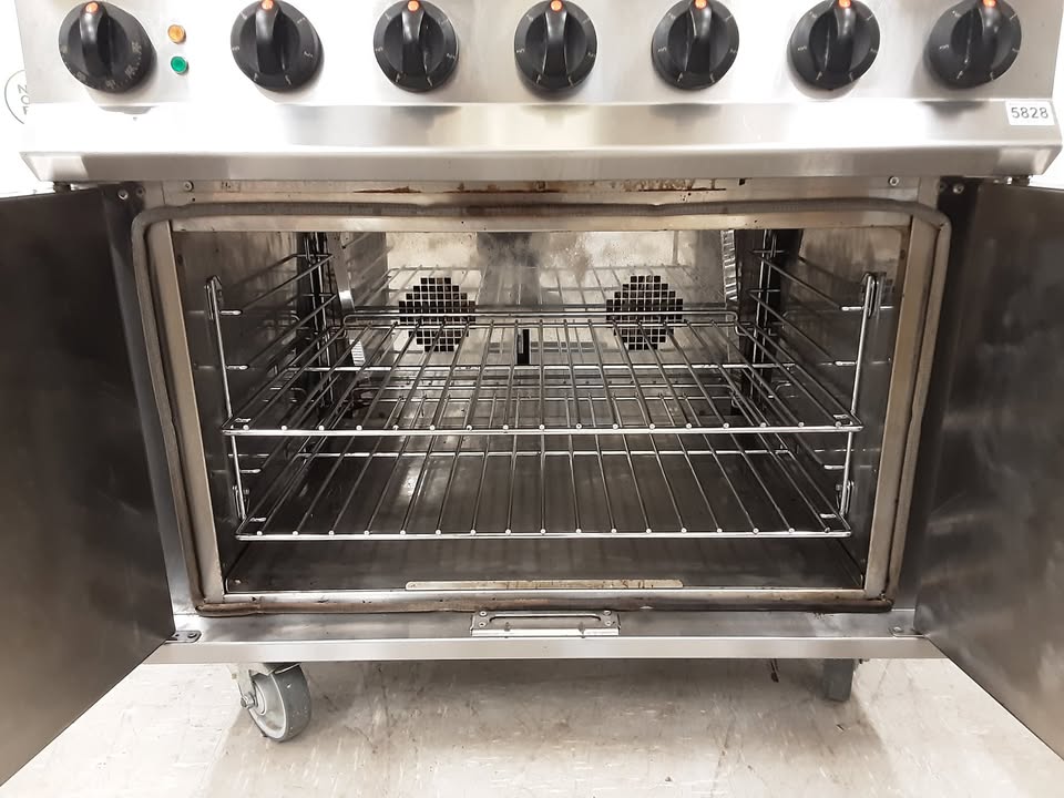 Lincat Opus Six Ring Electric Stove & Convection Oven, Model- OE7008 (NCE5828)