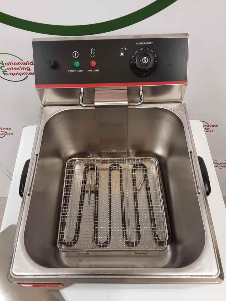 KRD Catering Single Tank Tabletop Electric Fryer, 13amp. Model- HEF-11L (NCE5842)
