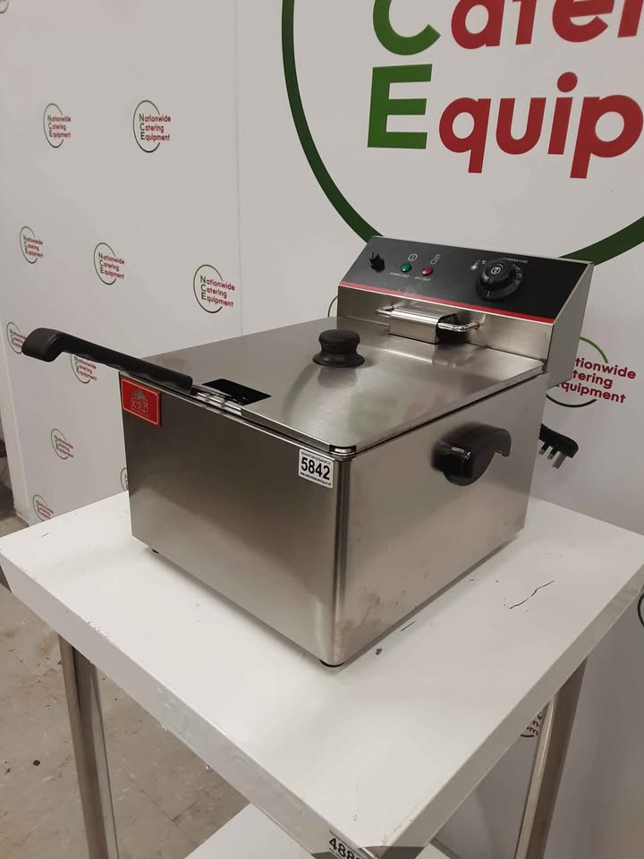 KRD Catering Single Tank Tabletop Electric Fryer, 13amp. Model- HEF-11L (NCE5842)