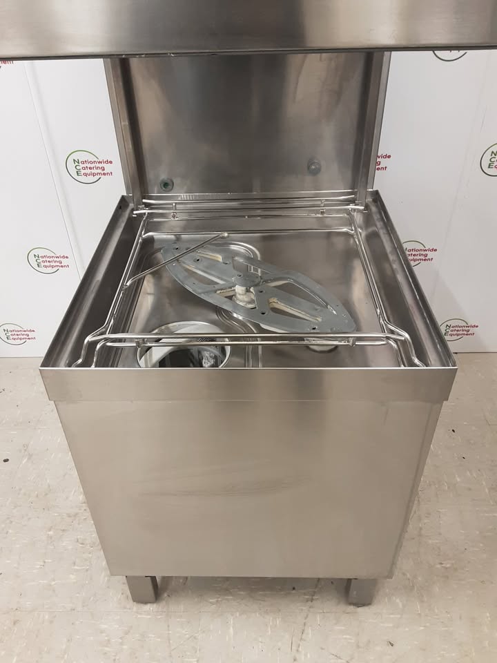 Winterhalter PTM Passthrough / Hood Dishwasher With Condensation Hood, 1ph/32amp (NCE5818)