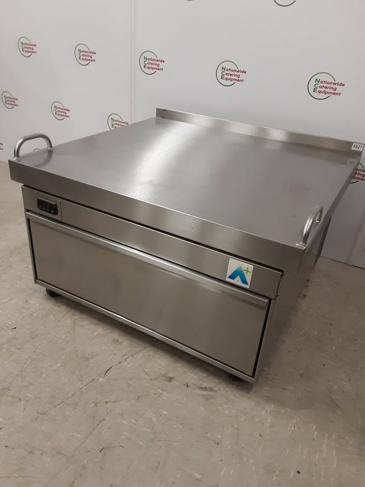 Adande Low Level Counter Drawer Fridge/Chefs Base, Model- HCRR2 (NCE5927)