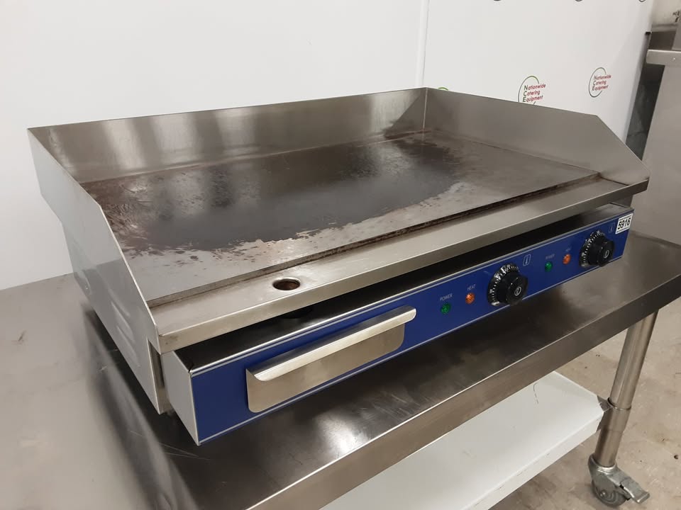 Electric 74cm Tabletop Electric (2x13mp) Twin Zone Griddle. Model-WG820 (NCE5916)
