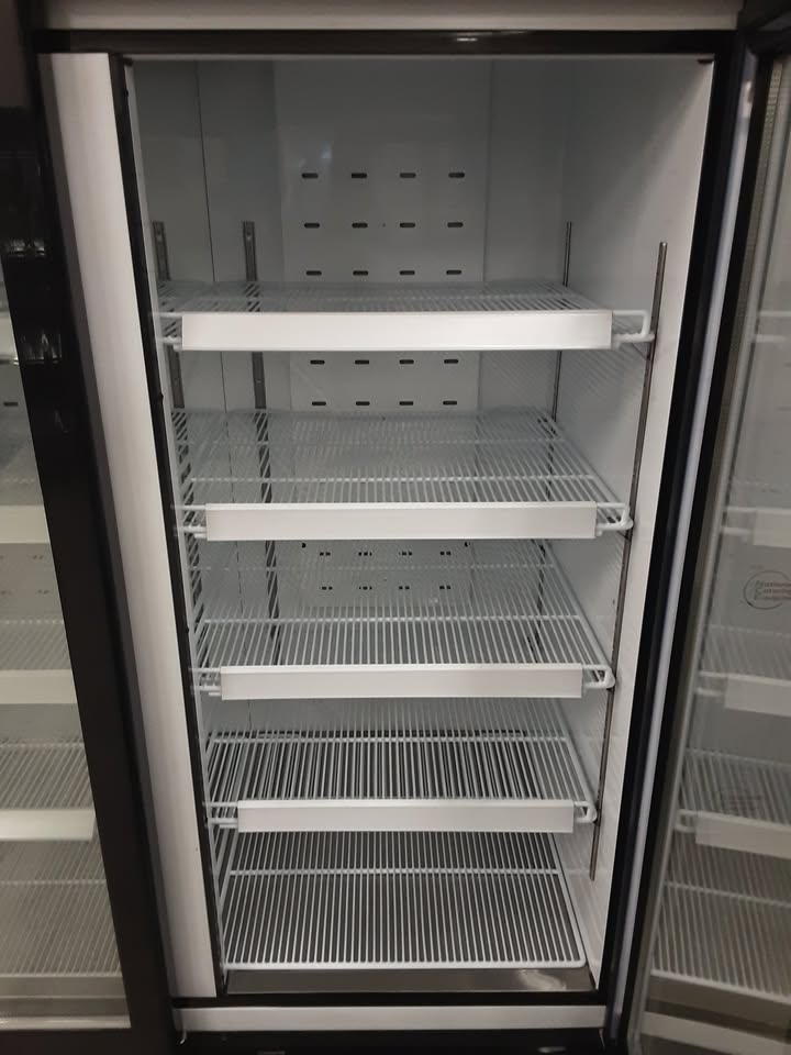 Interlevin Low Energy Three Door Upright Display Freezer, Model- LGF7500 (NCE5931)