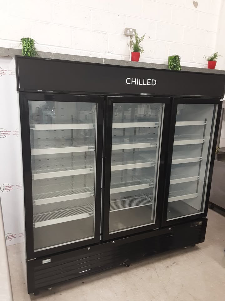 Interlevin Low Energy Three Door Upright Display Fridge, Model- LGC7500 (NCE5929)