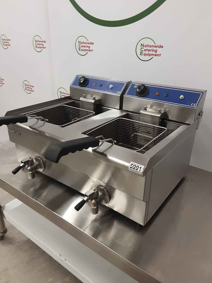 Hamoki Tabletop Twin Tank Electric (2x13amp) Fryer, Model- EF-132V (NCE5991)