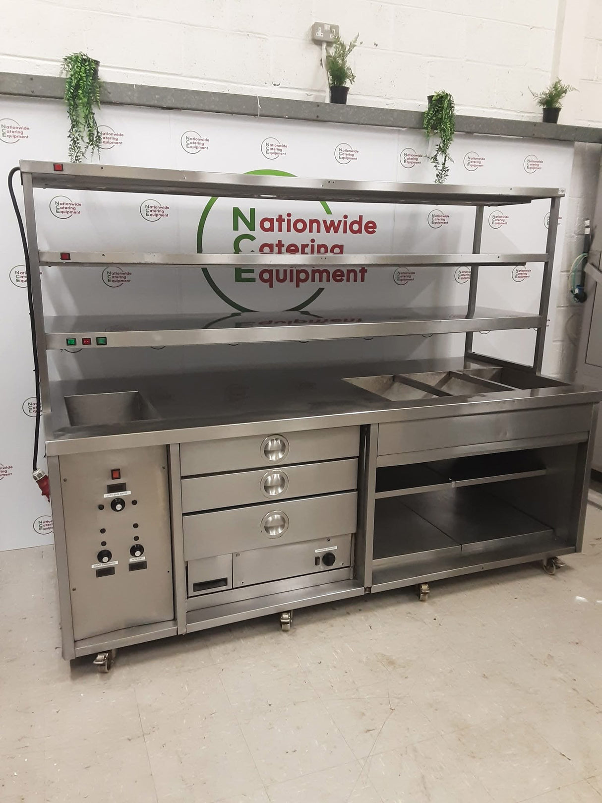Stainless Steel Hotcupboard / Warming Drawers / Bain Marie / Three Heated Tier Chef's Pass - Three Phase (NCE5196)