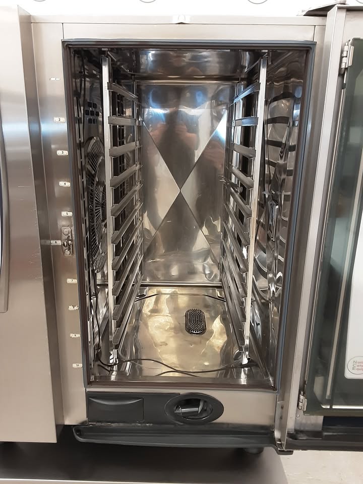 Rational SCC Ten Grid Electric Combi Oven On Stand, Model- SCCWE101 (NCE6296)