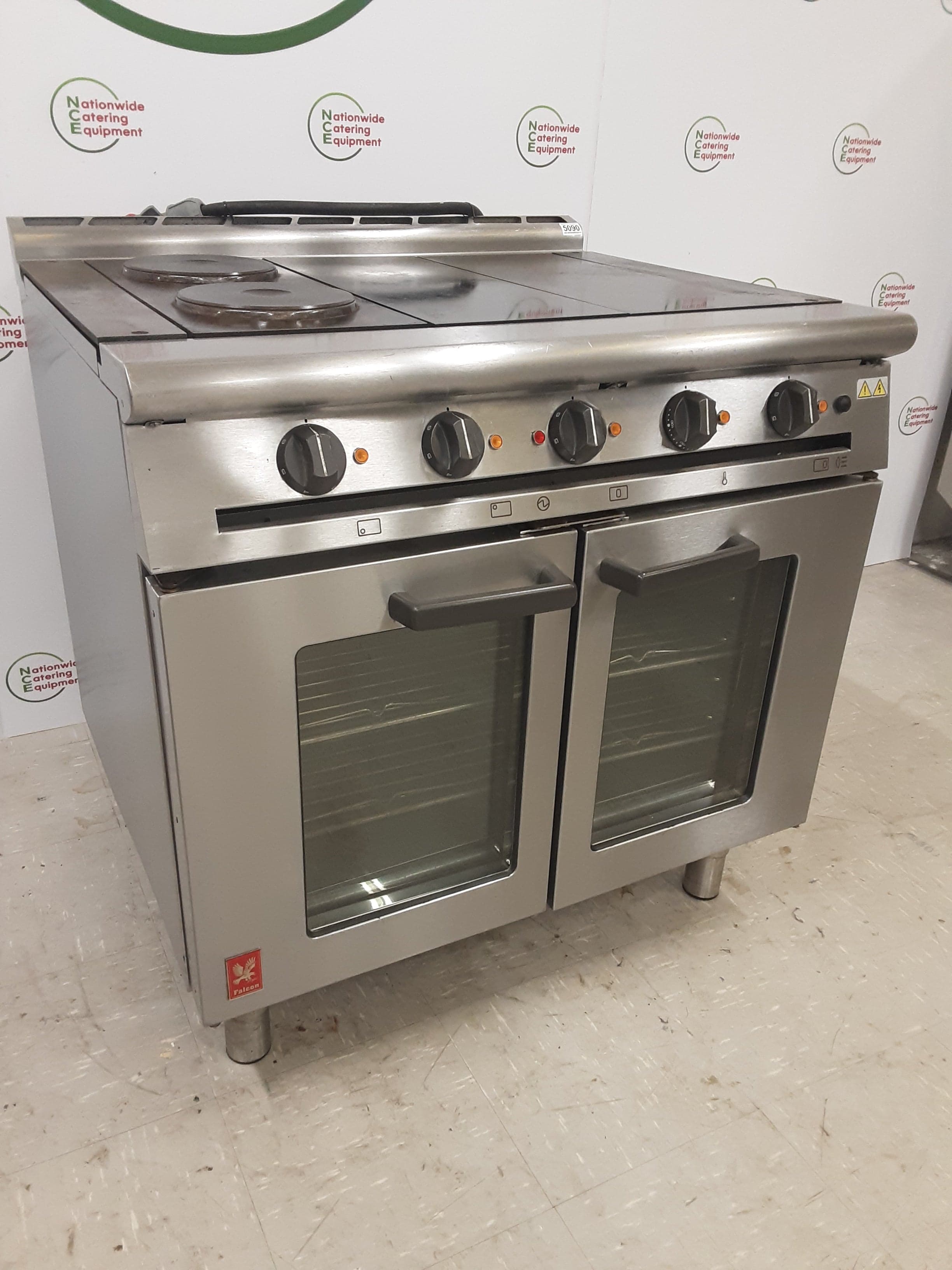 Falcon Electric Solid Top/Two Burner Stove & Convection Oven, 3 phase, Model- E3101OTC (NCE5090) — image 4