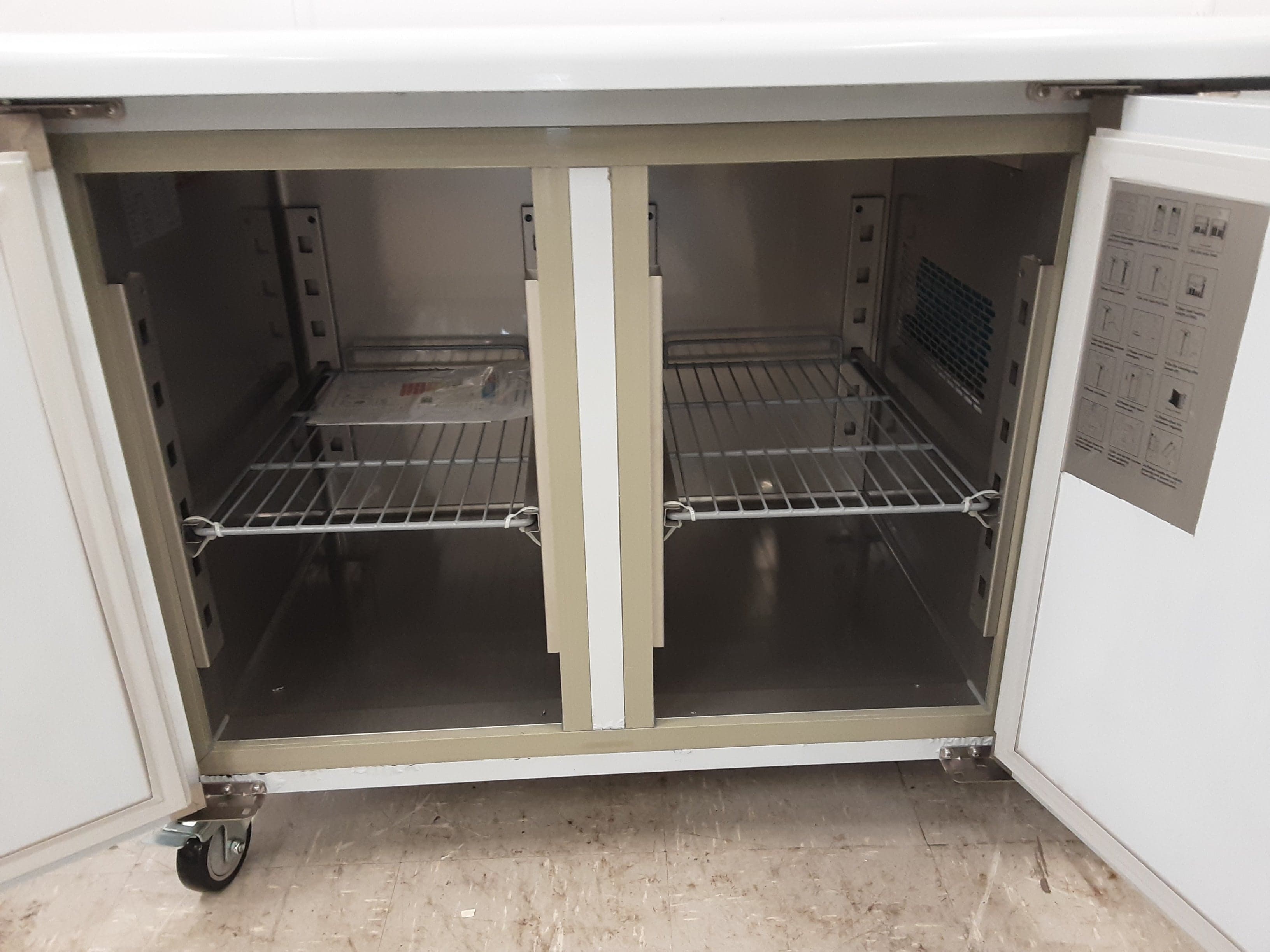 Hamoki Two Door Flat Counter Freezer, 135cm, Model-GN2100BT (NCE5257) — image 4