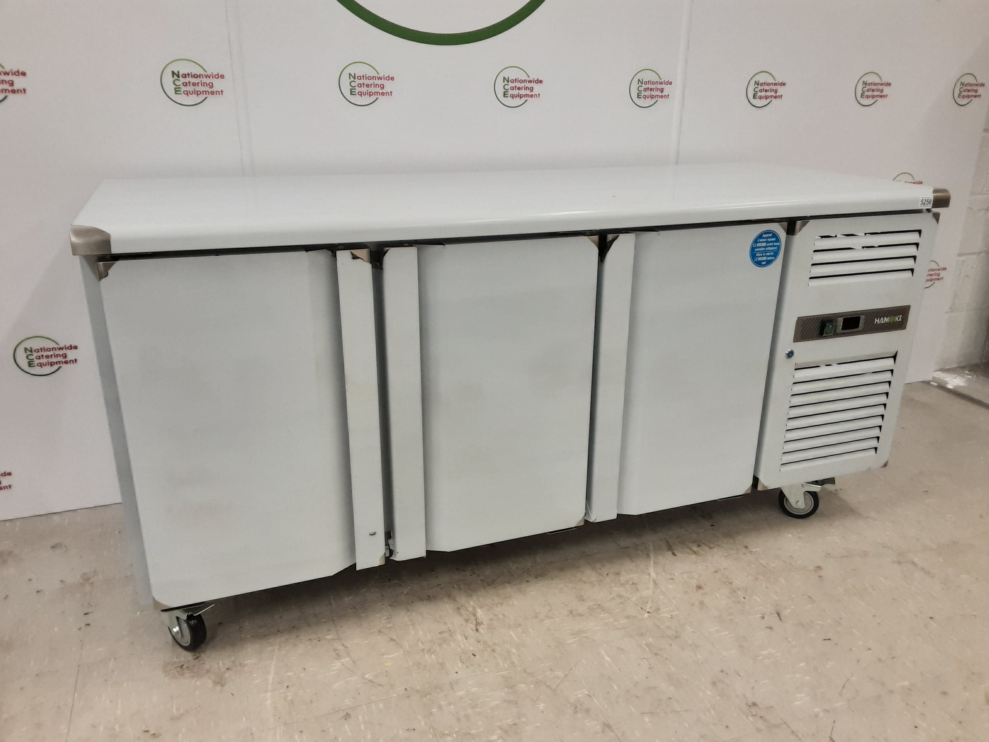 Hamoki Three Door Flat Counter Freezer, 180cm, Model- GN3100BT (NCE5258) — image 4