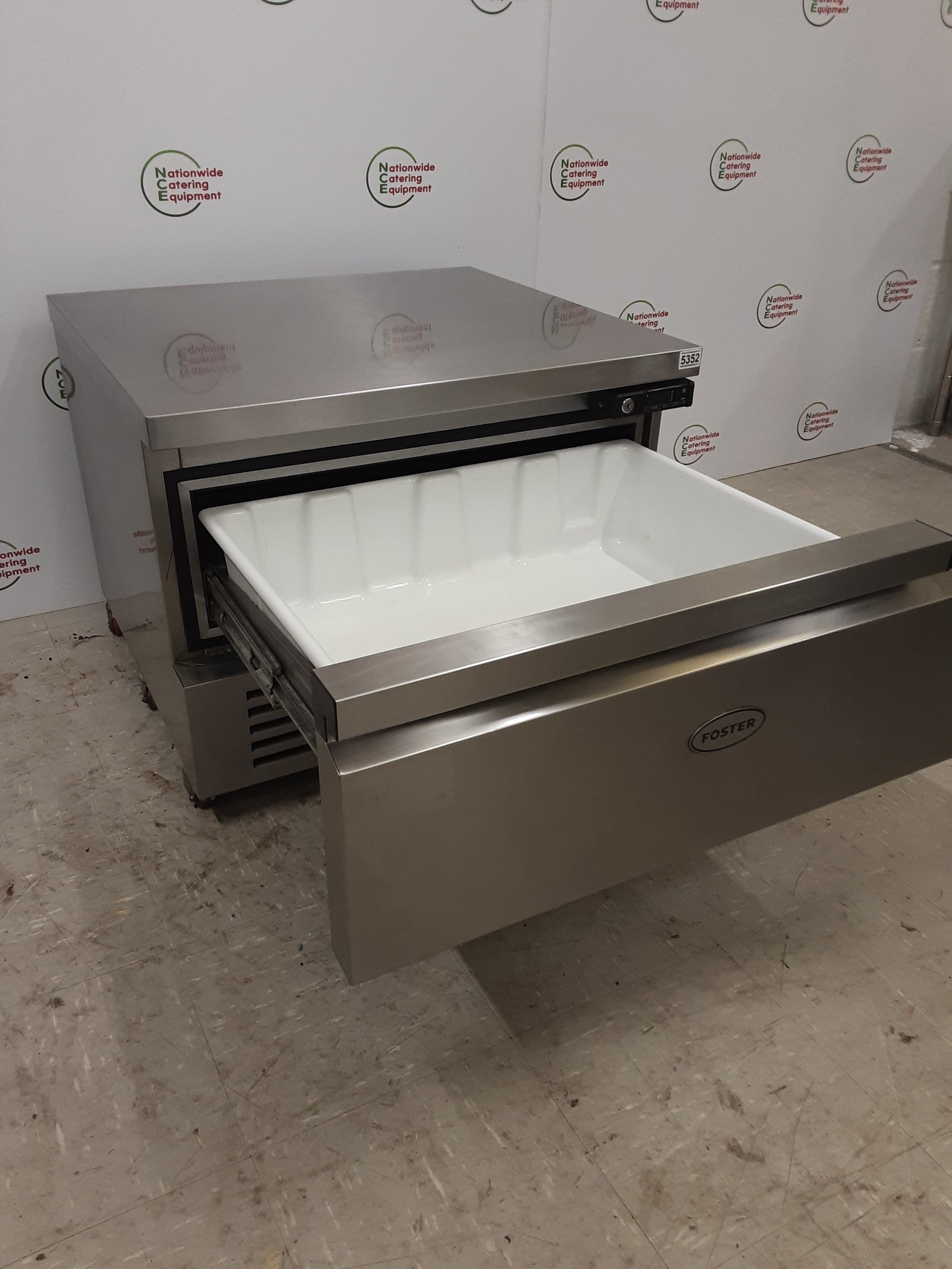 Foster Low Level Counter Drawer/Chefs Base Fridge/Freezer Drawer Unit (NCE5352) — image 6