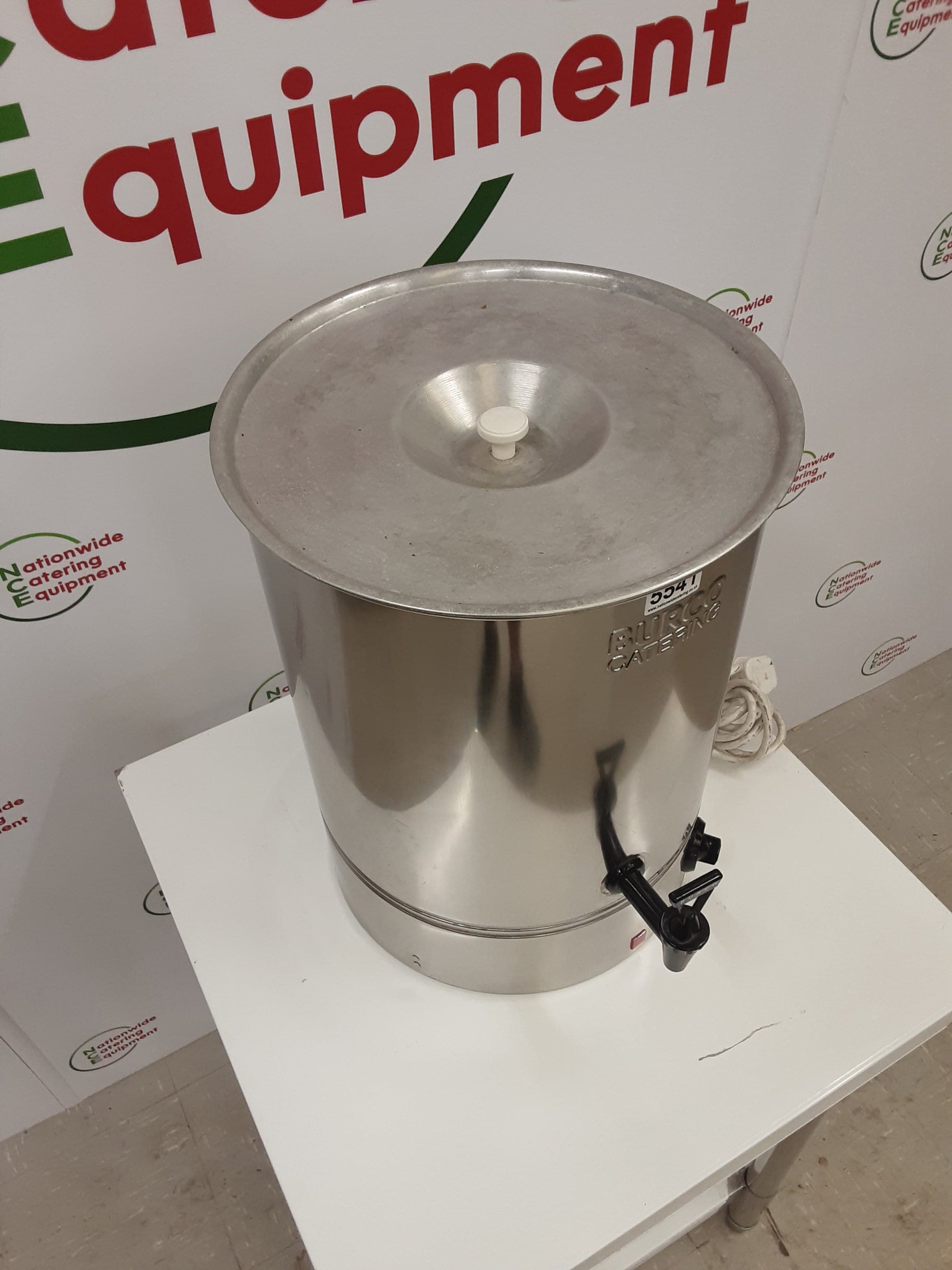 Burco 30L Manual Fill Hot Water Urn (NCE5541) — image 4
