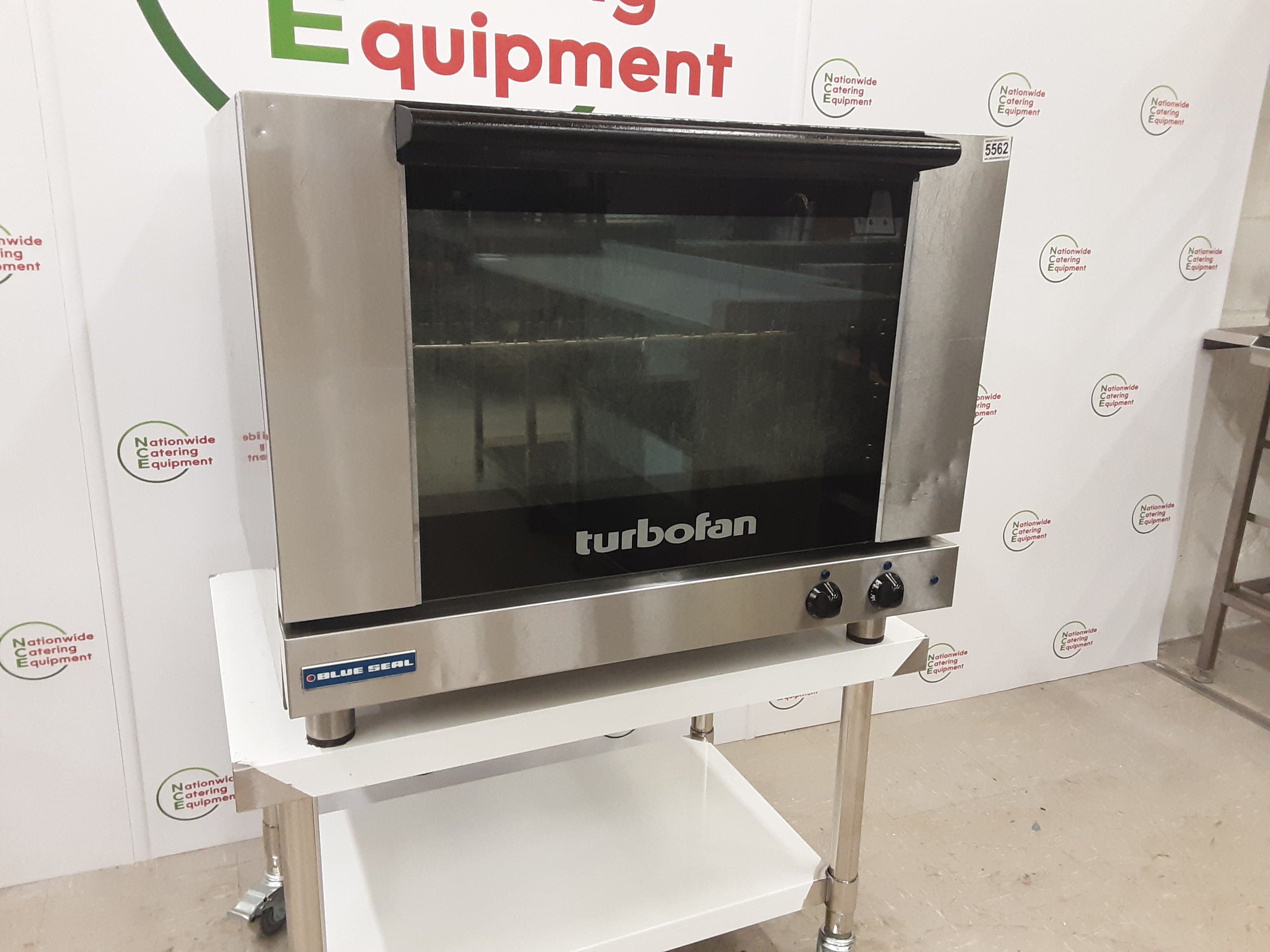 Blueseal Turbofan Electric Convection Oven, 1ph/32amp,Model- E28M4 (NCE5562) — image 2