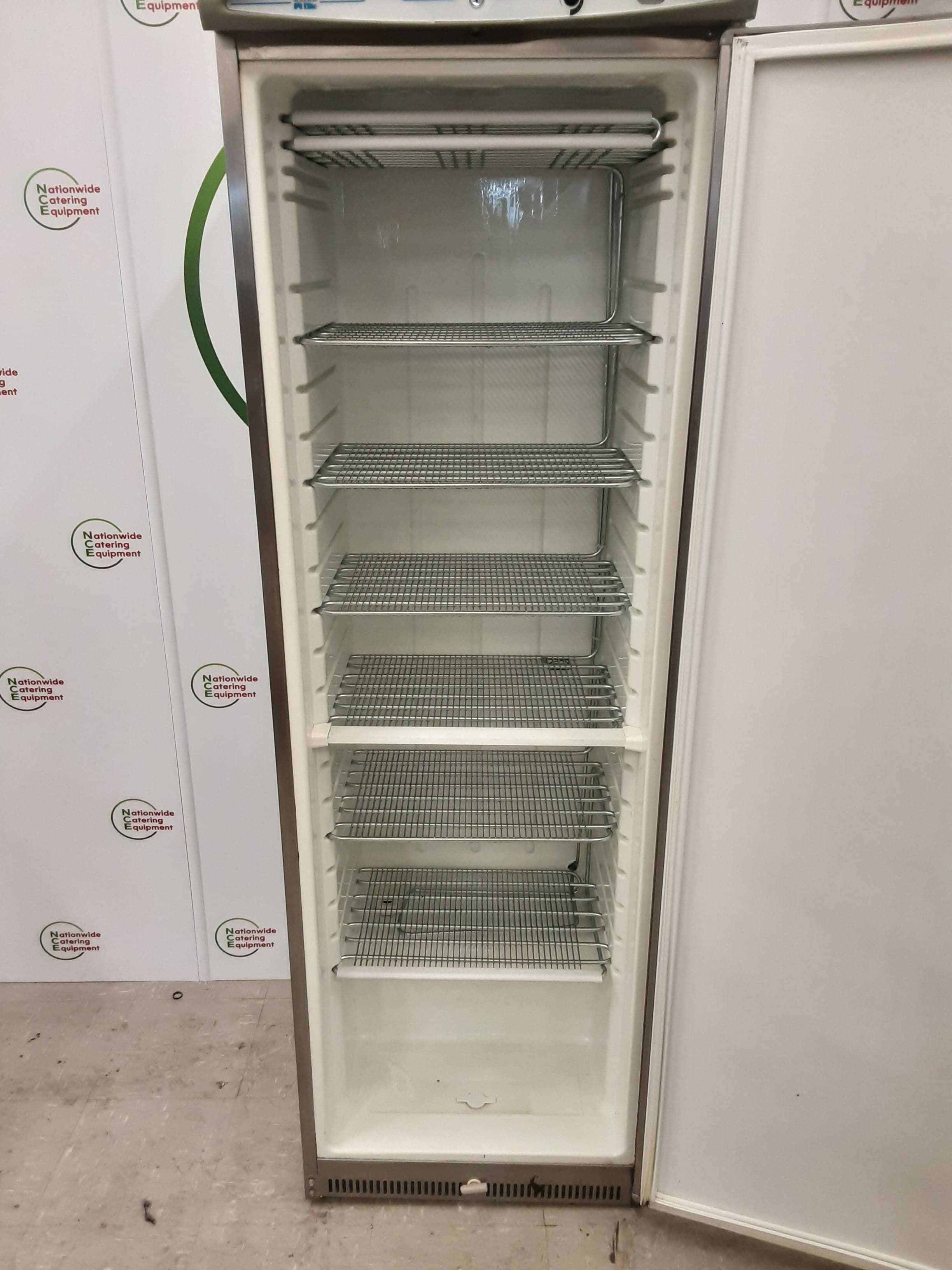 CLEARANCE-Mondial Elite Single Upright Freezer (NCE5645) — image 5