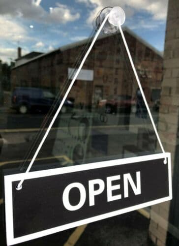 New Open / Closed Hanging Door Sign (NCE5792) — image 1