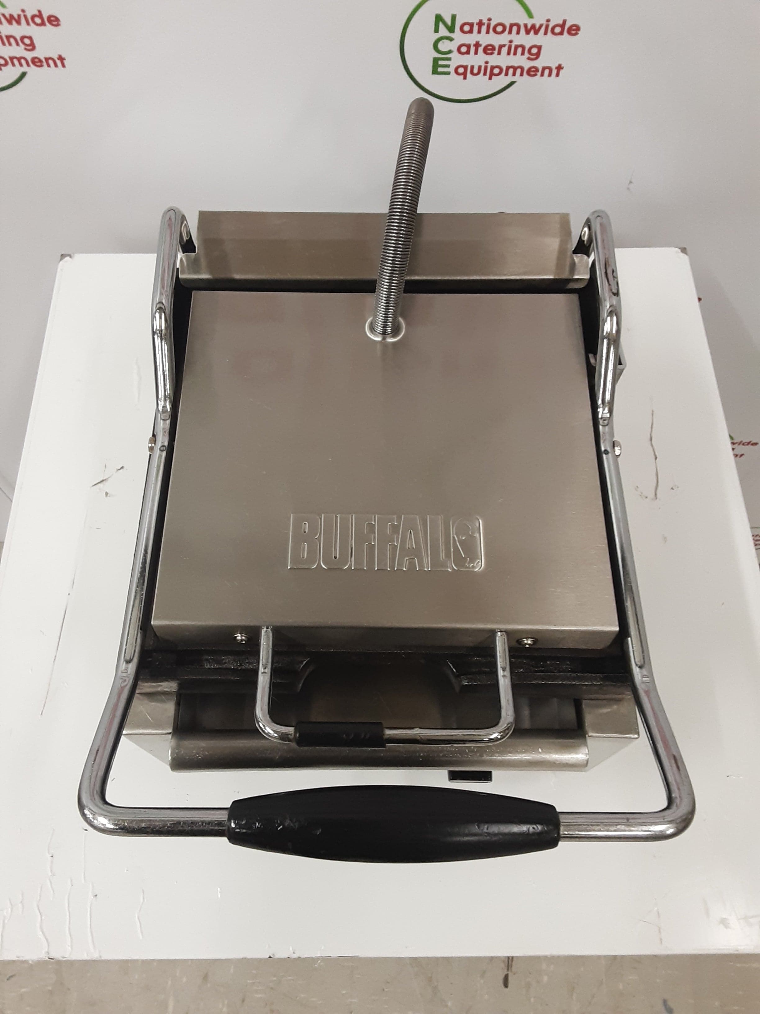 Buffalo Single Panini/Contact Grill, Model- L511 (NCE6075) — image 2