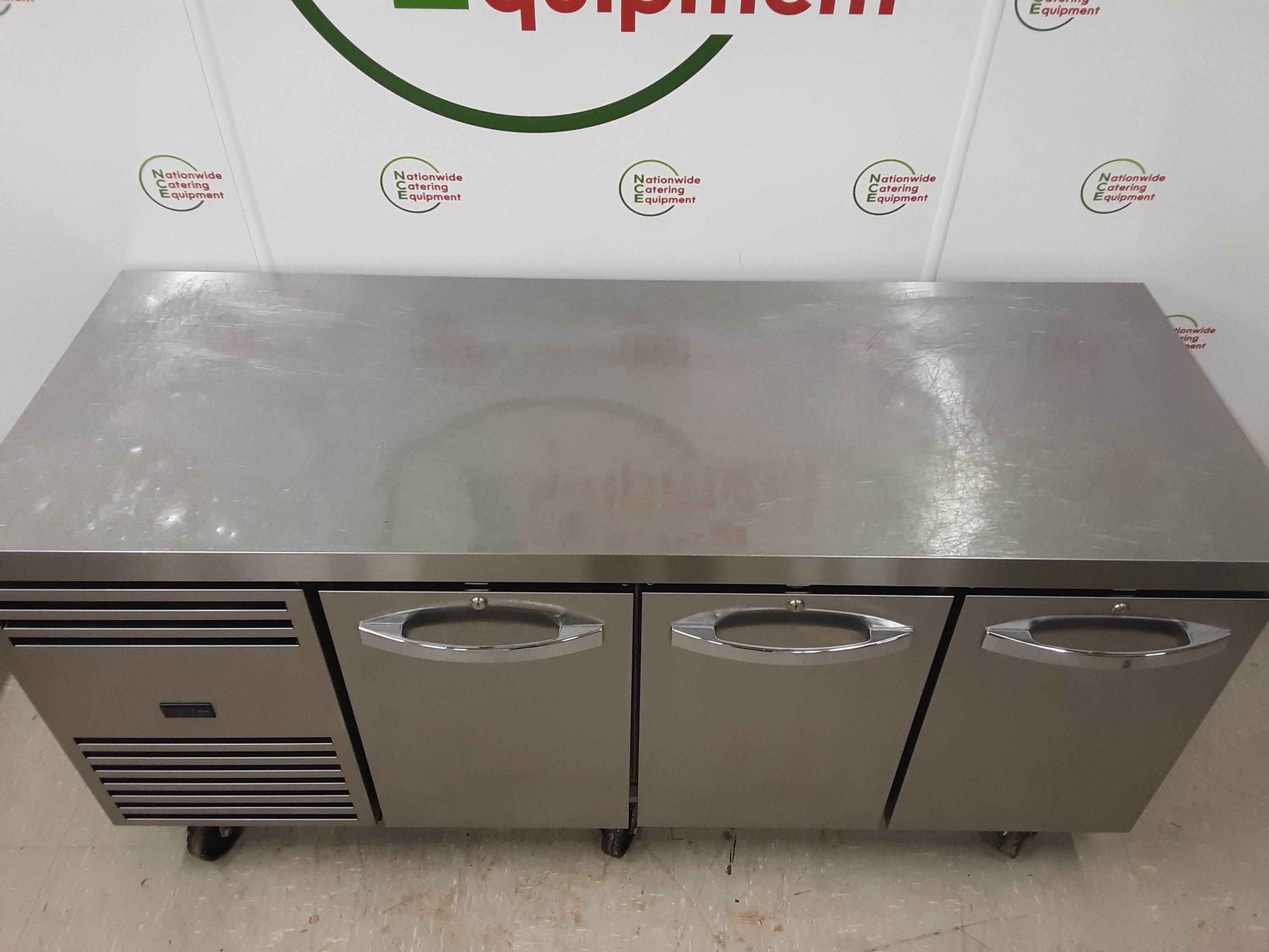 True Three Door Flat Counter Freezer, 187cm, Model- TCR1/3 (NCE6102) — image 4