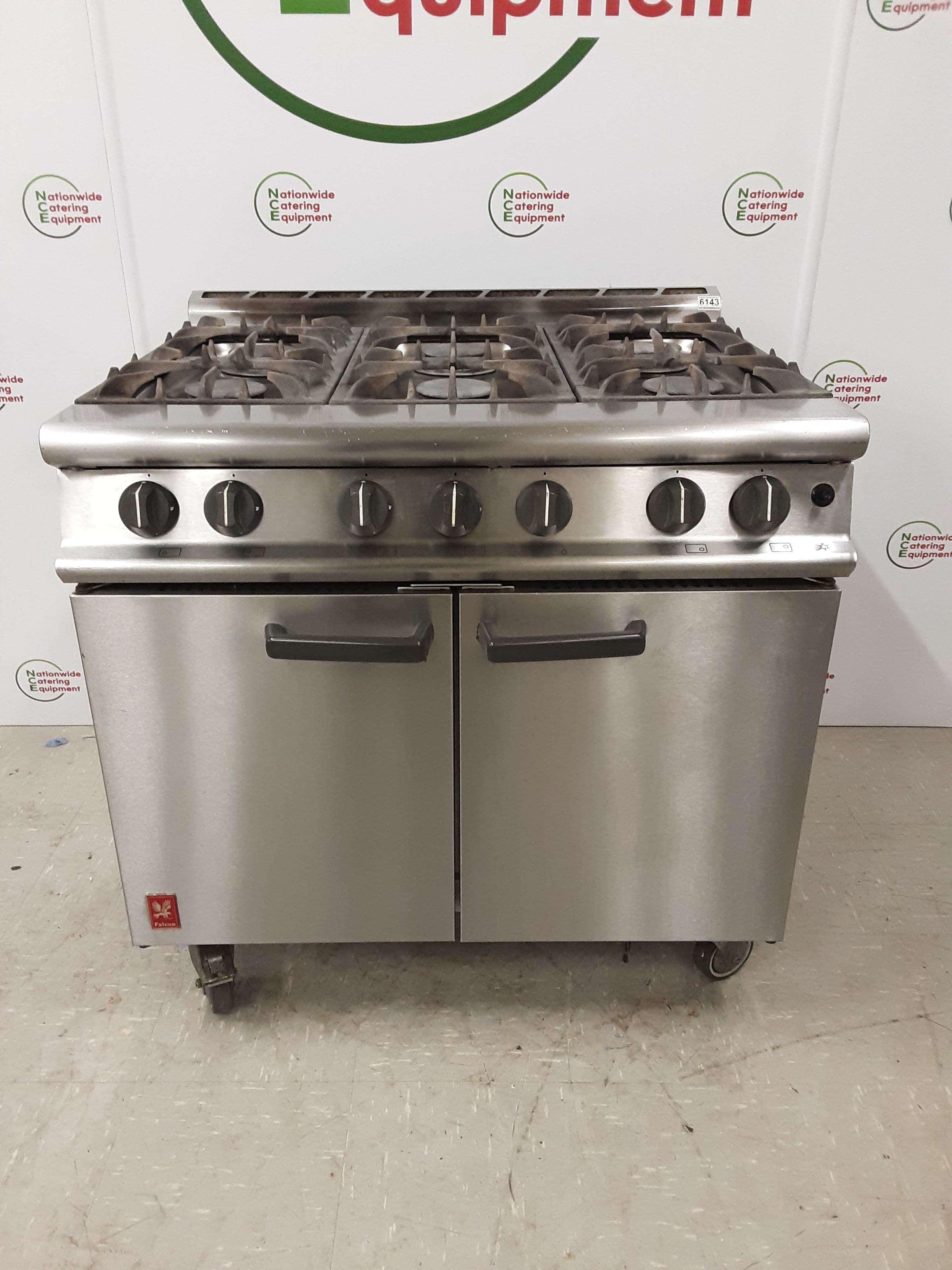 Falcon Dominator Six Burner Stove and Oven, Natural Gas, Model- G3101 (NCE6143) — image 1
